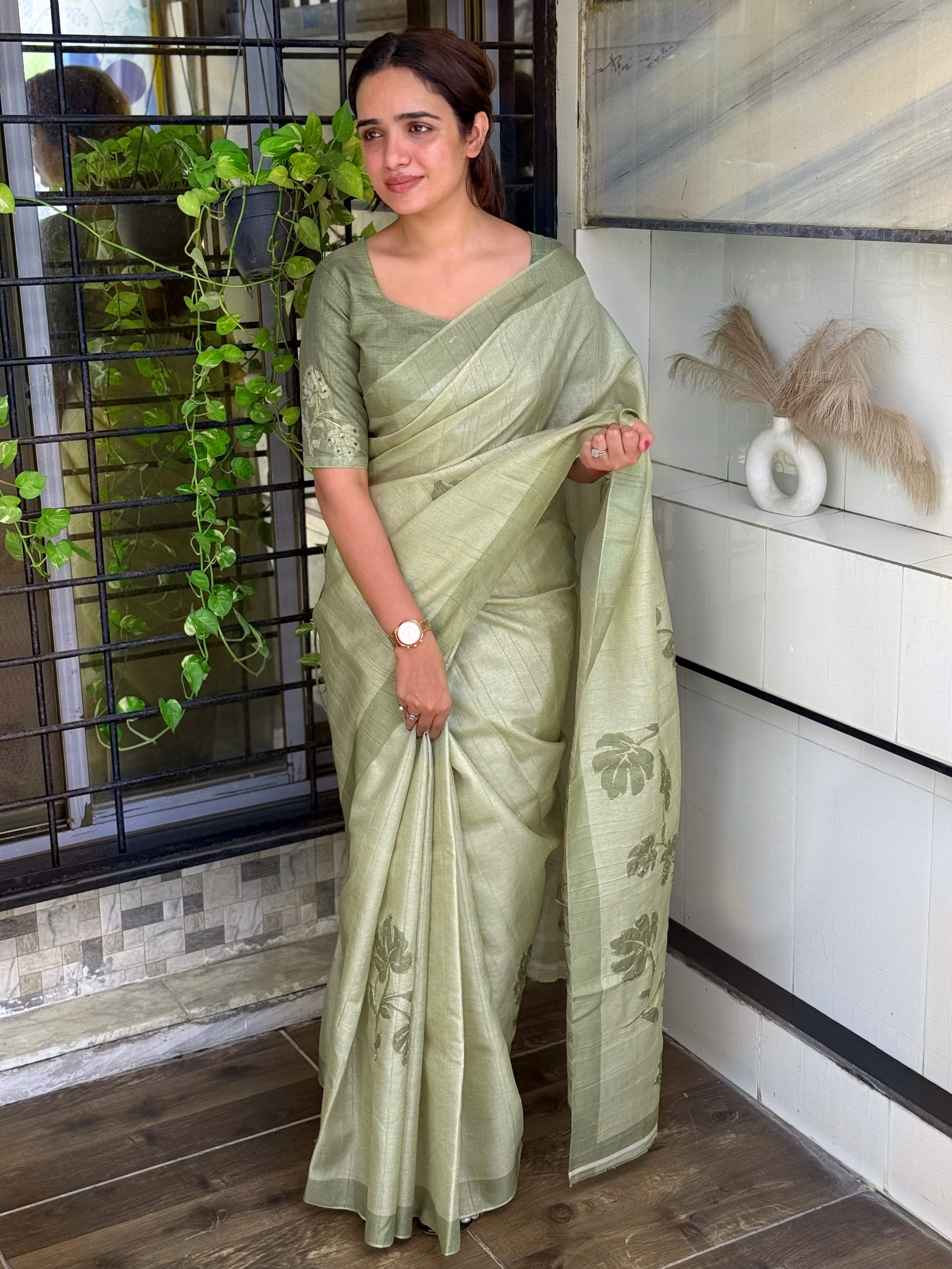 Light green linen cotton katha work Saree With Unstitched Blouse For Women
