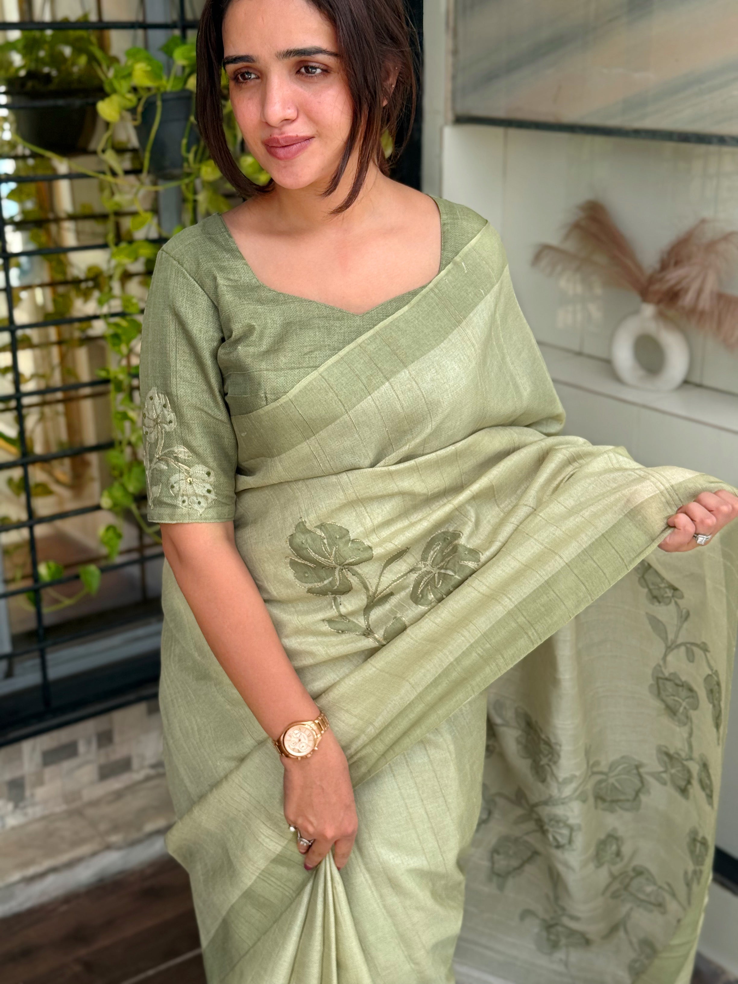 Light green linen cotton katha work Saree With Unstitched Blouse For Women