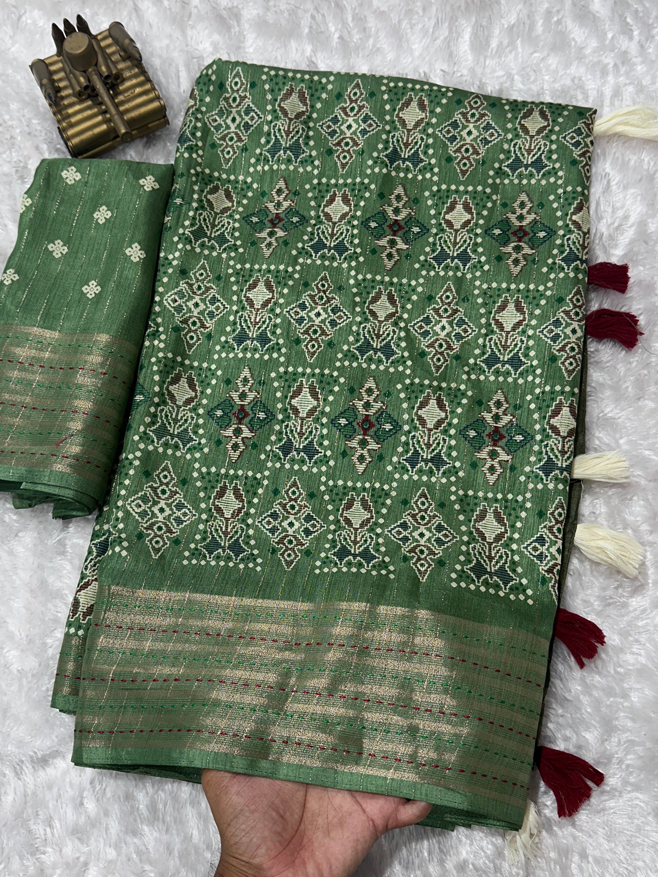 Light green Maslin cotton katha work Saree With Unstitched Blouse For Women