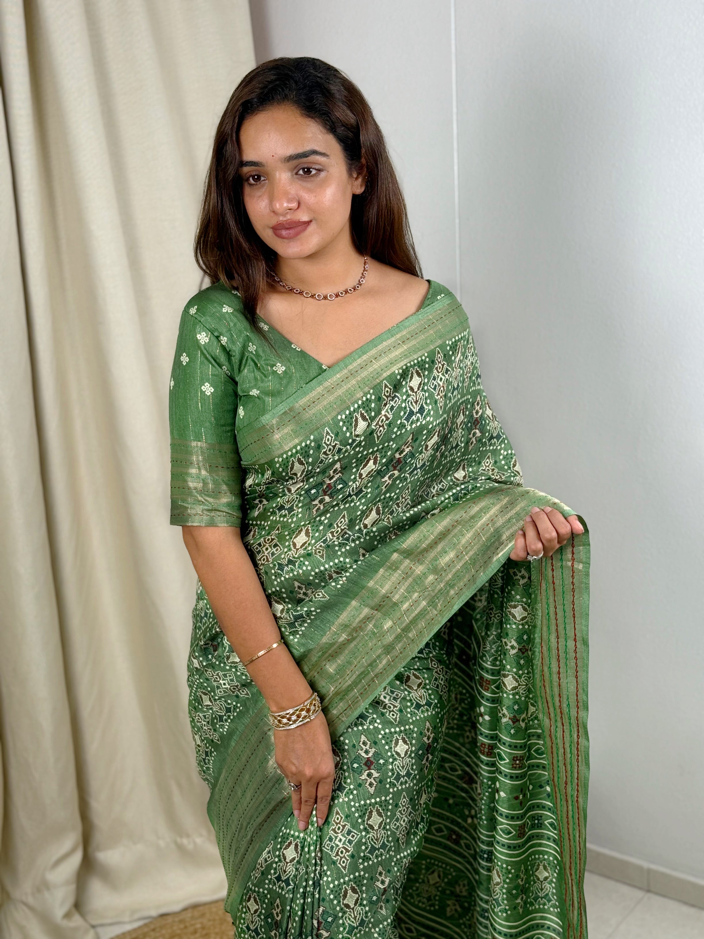 Light green Maslin cotton katha work Saree With Unstitched Blouse For Women