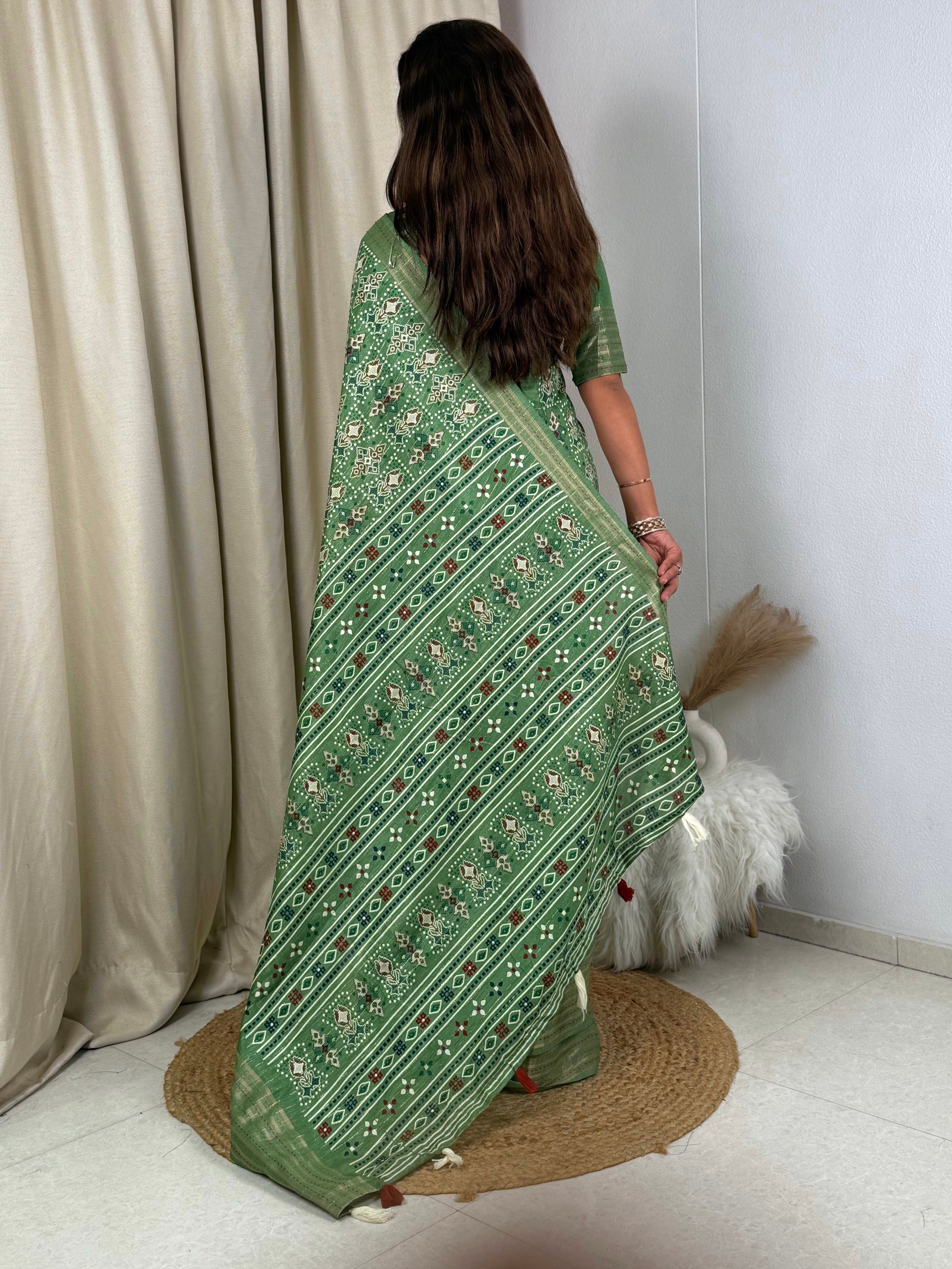 Light green Maslin cotton katha work Saree With Unstitched Blouse For Women