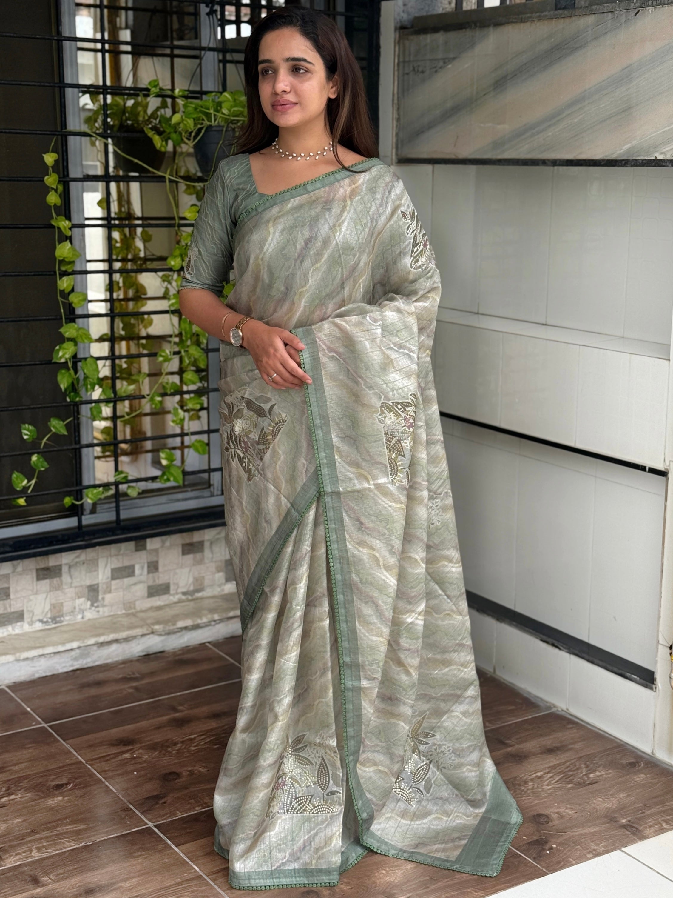 Light green Pure tusser linen Digital Print Saree With Unstitched Blouse For Women