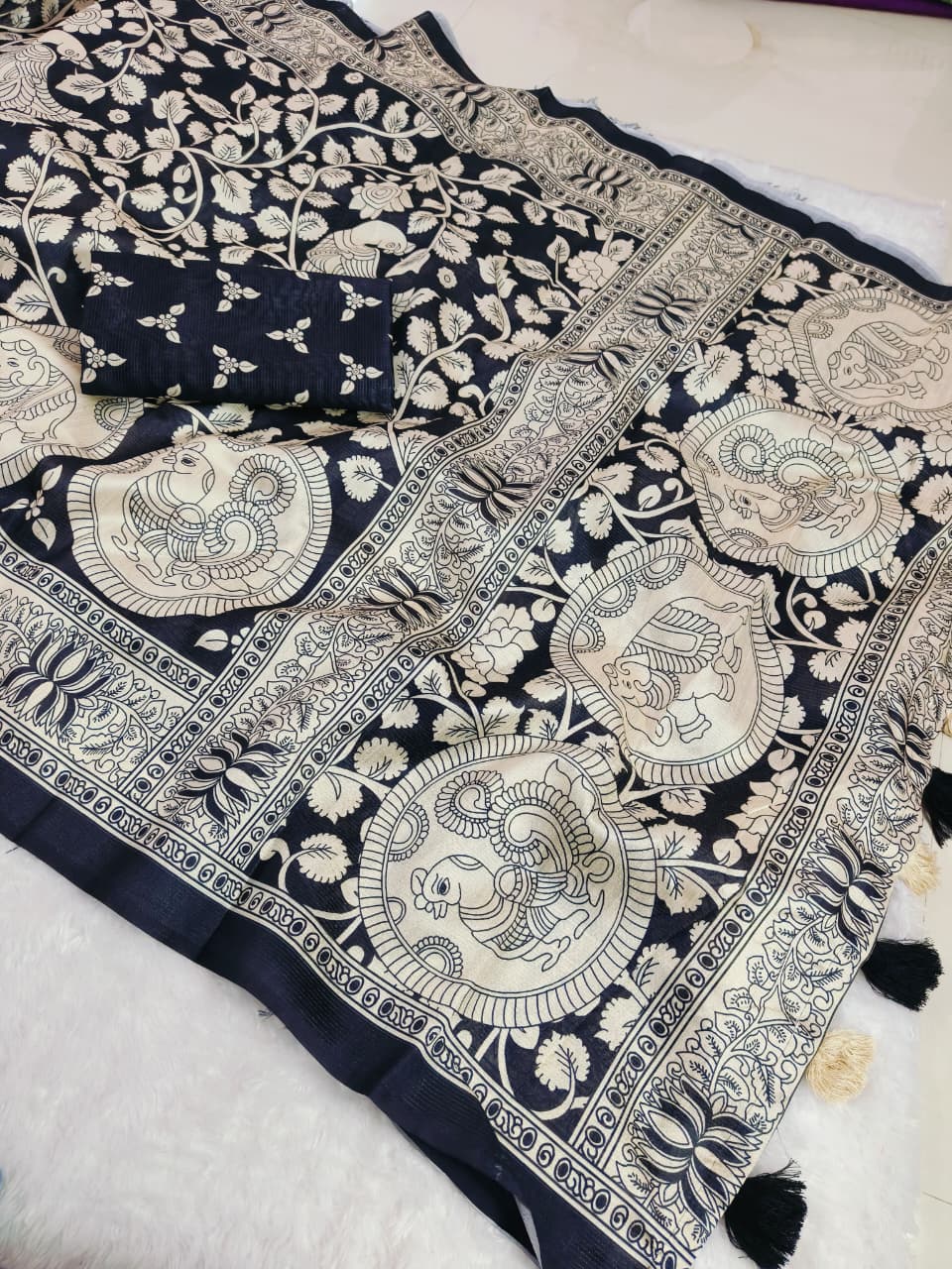 Dark Black ikkat siIK Premium Digital Print For Women